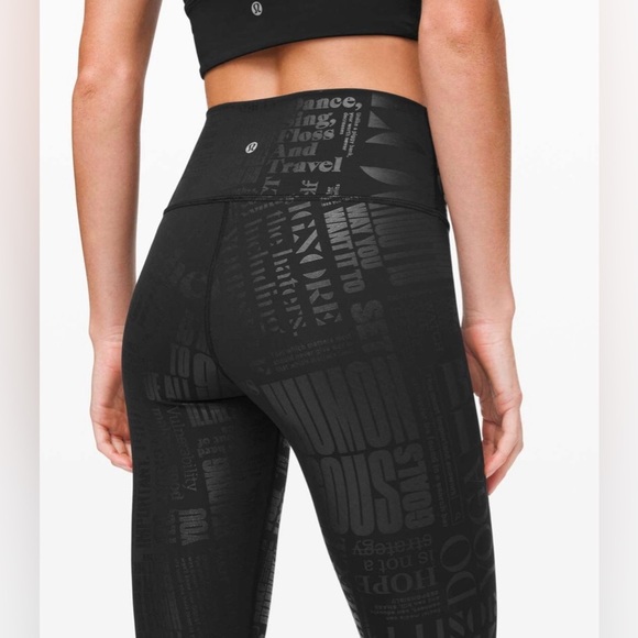 Rare Lululemon Wunder Under High-Rise Crop 23” 20YR Manifesto Foil Black Size 8 - Picture 2 of 9
